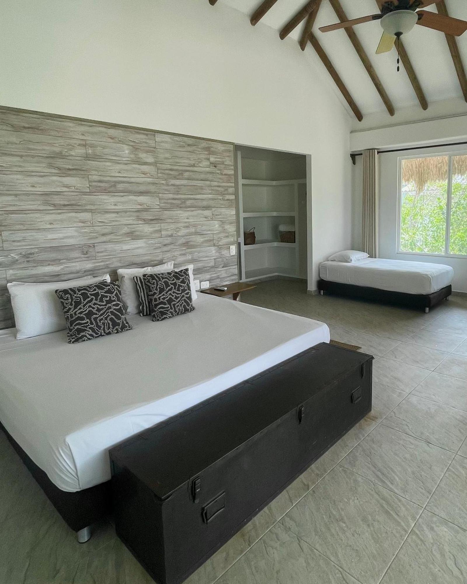 Sabai Beach Hotel Isla Barú Екстериор снимка