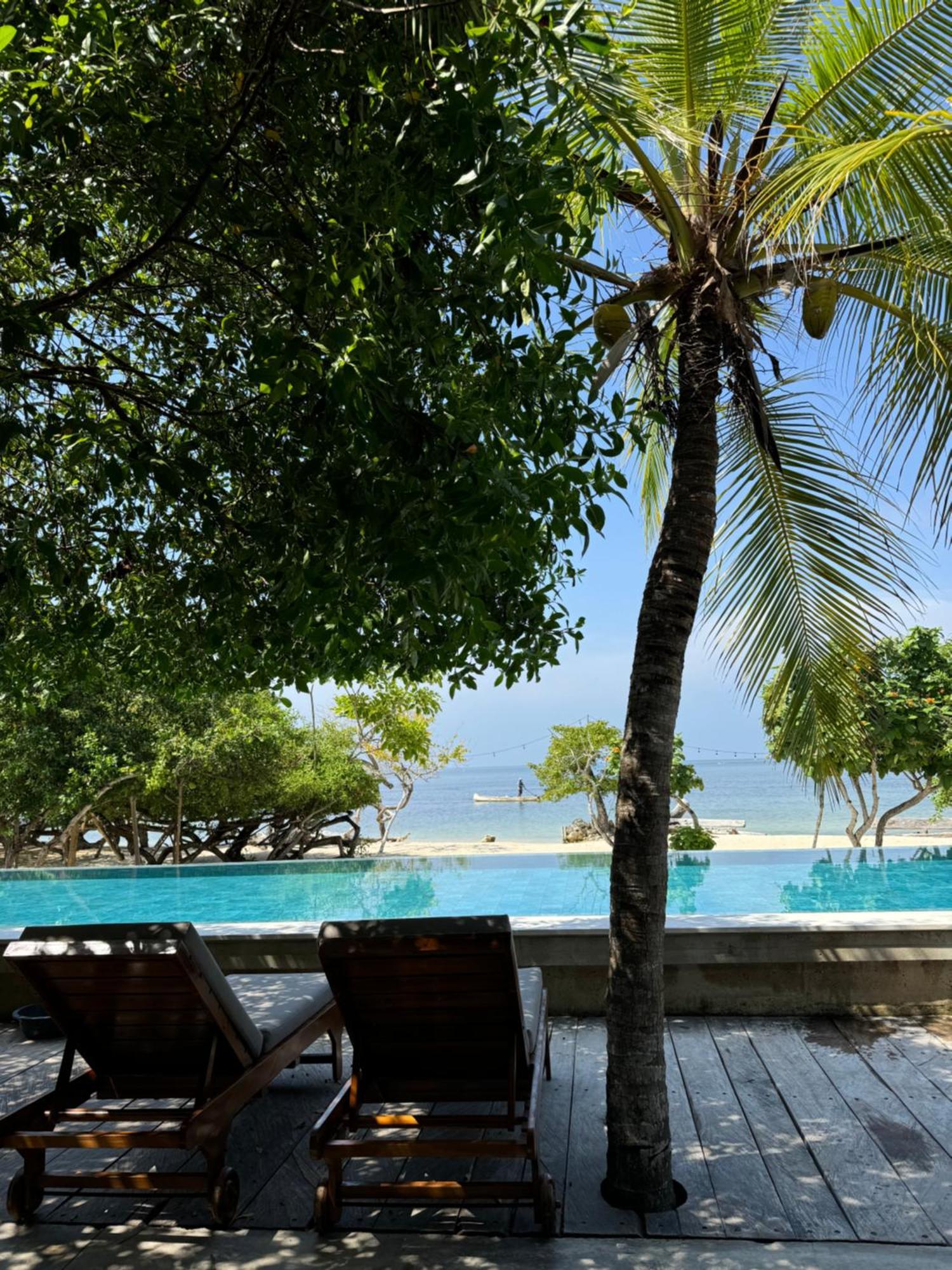 Sabai Beach Hotel Isla Barú Екстериор снимка