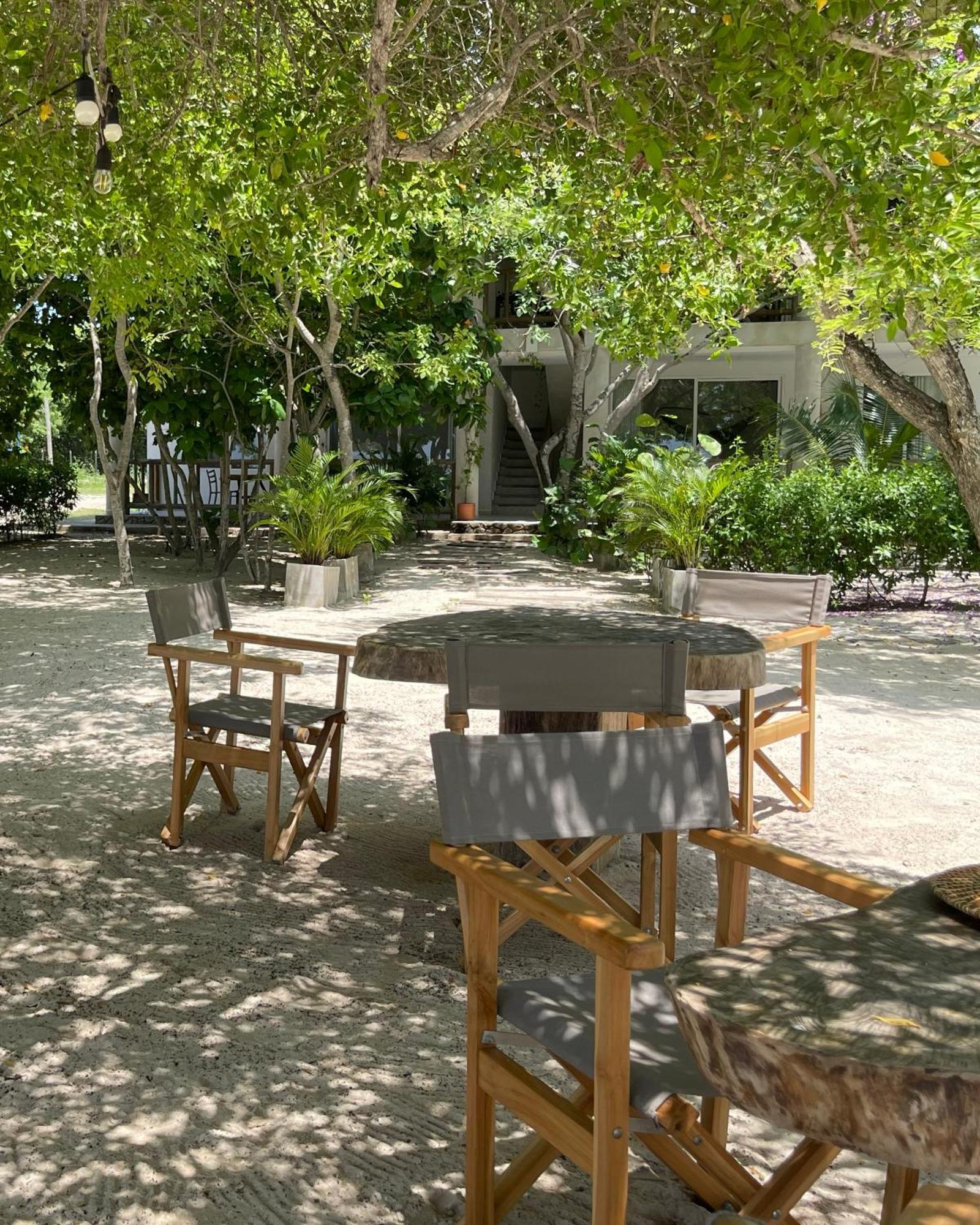 Sabai Beach Hotel Isla Barú Екстериор снимка