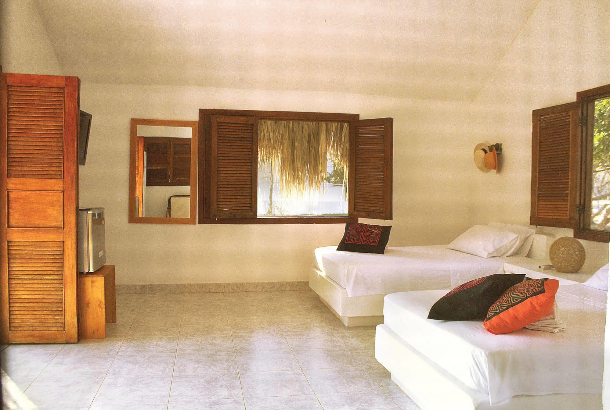 Sabai Beach Hotel Isla Barú Екстериор снимка